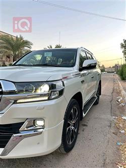 تويوتا لاندكروزر
